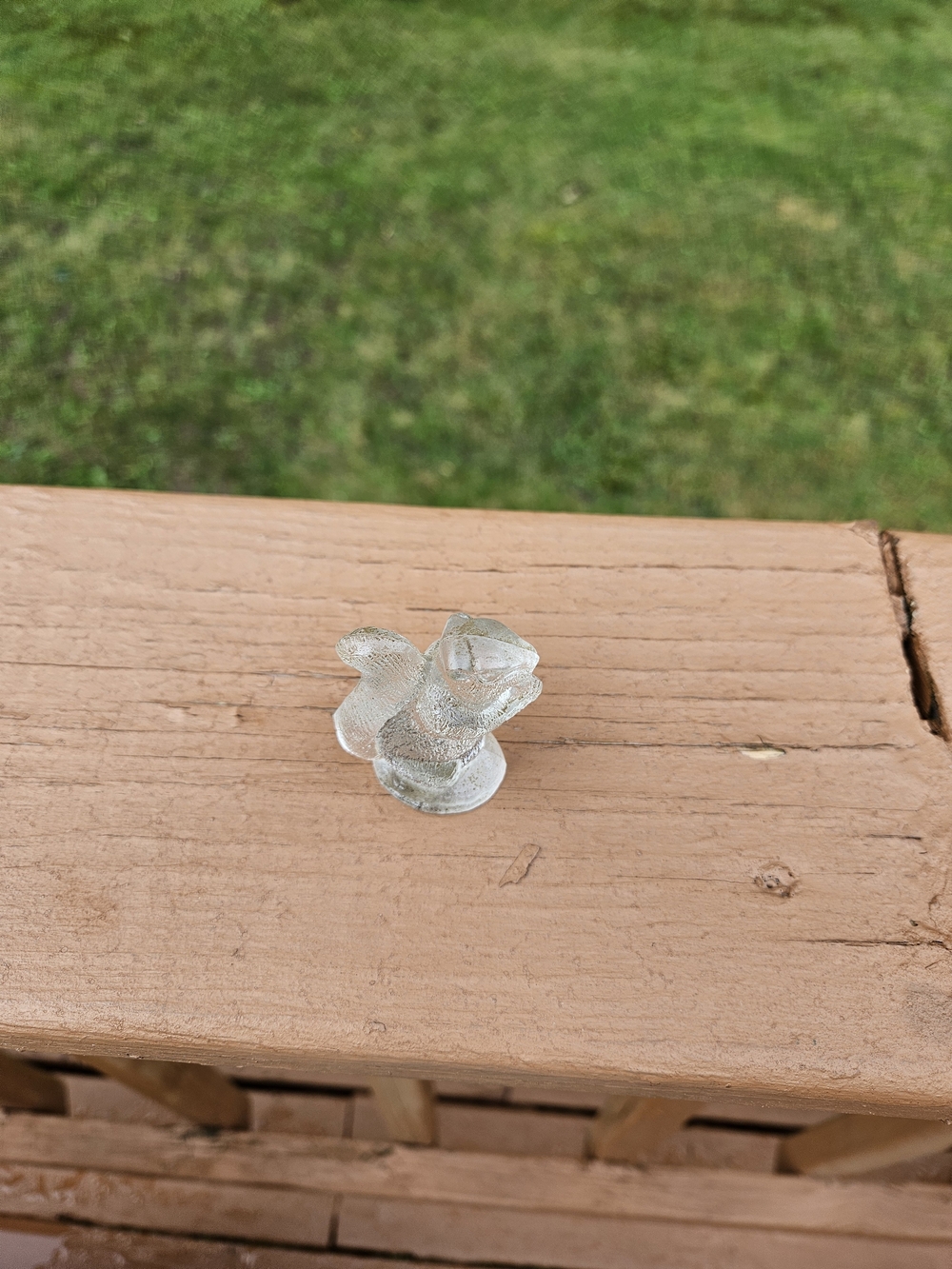 L. E. Smith Clear Glass Squirrel Figurine - Picture 7 of 7